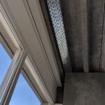 Netjes wegwerken van kabels in kabelgoot