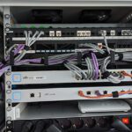 Patch kast met UTP kabels